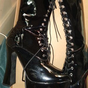 "srtipper" boots worn once in house for holloween